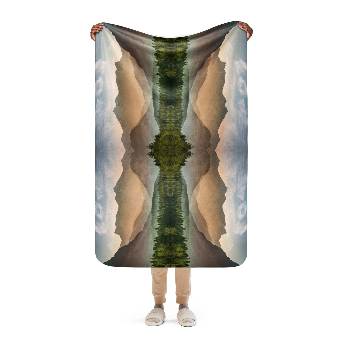 MIRRORED MOUNTAINS Sherpa blanket